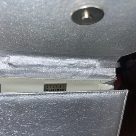 Stuart Weitzman Silver Mini Bag with Sleek Design - Picture 2 of 4